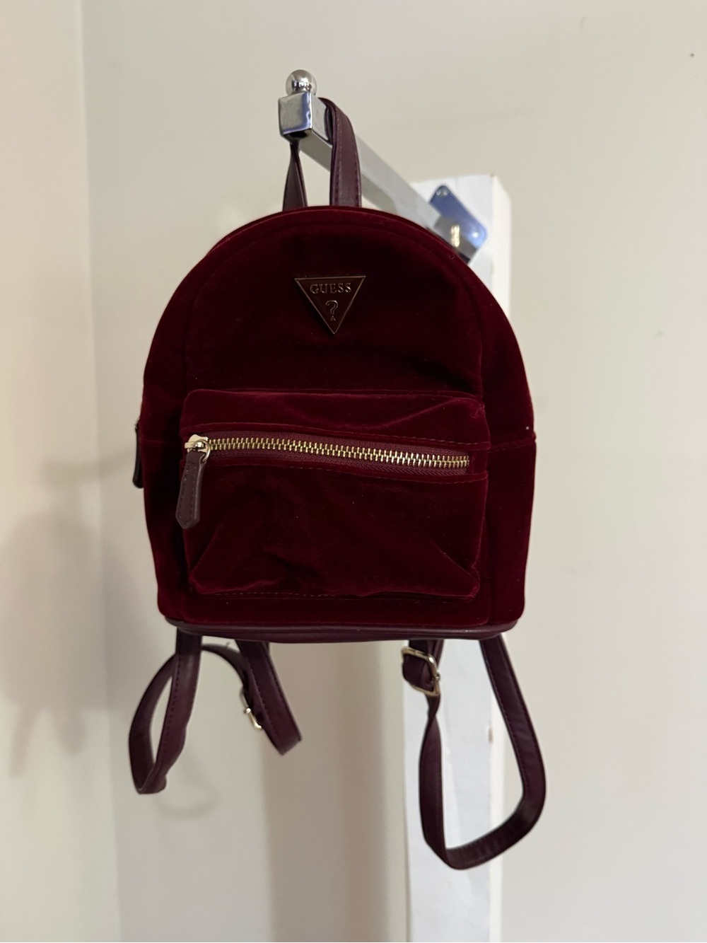 New Guess Mini Backpack - Picture 2 of 12